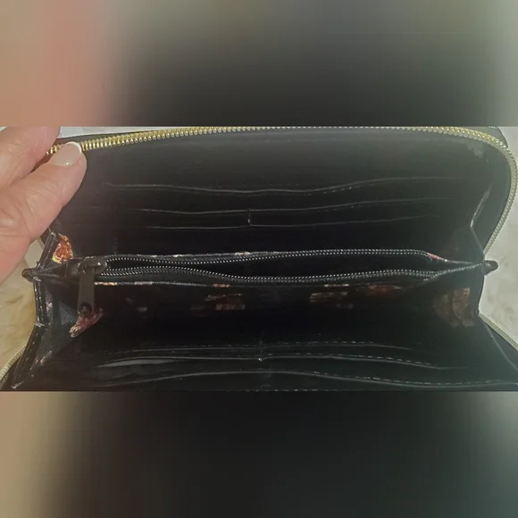 Betsey Johnson Black Glitter Wallet New In Box With Tags. - Picture 4 of 7